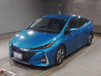 TOYOTA PRIUS PHV