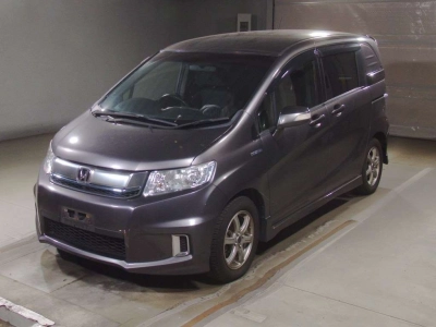HONDA FREED SPIKE HYBRID