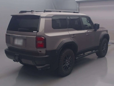 TOYOTA LAND CRUISER 250