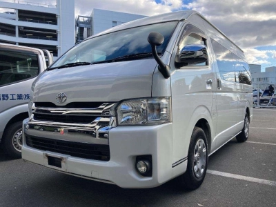 TOYOTA HIACE WAGON