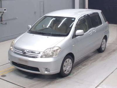 TOYOTA RAUM