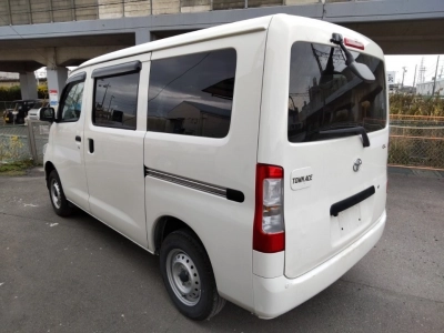 TOYOTA TOWN ACE