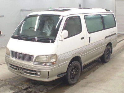 TOYOTA HIACE WAGON