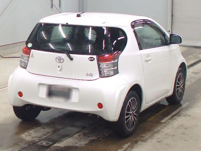 TOYOTA IQ