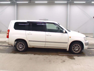 TOYOTA SUCCEED WAGON