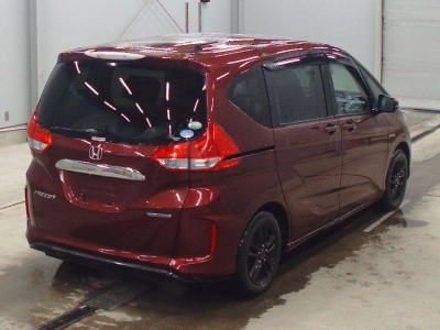 HONDA FREED + HYBRID