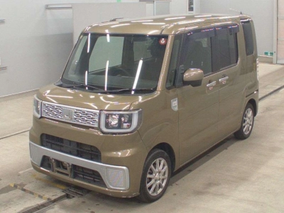 DAIHATSU WAKE