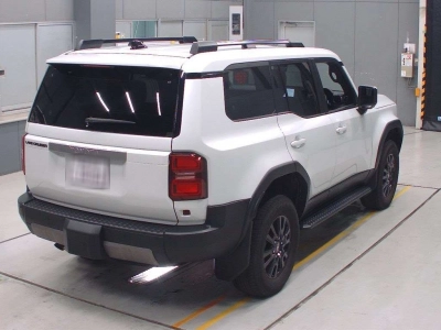 TOYOTA LAND CRUISER 250