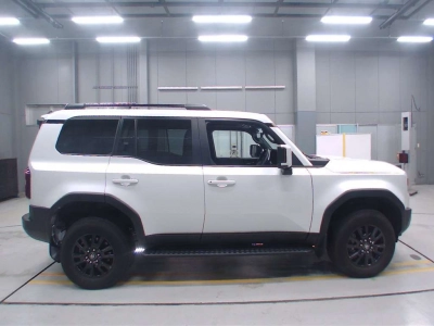 TOYOTA LAND CRUISER 250