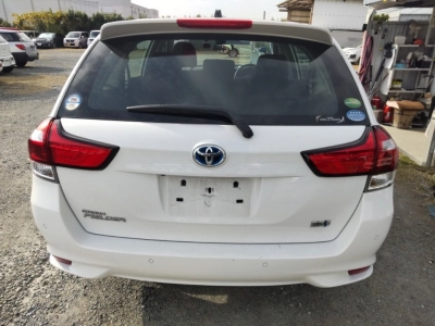 TOYOTA COROLLA FIELDER