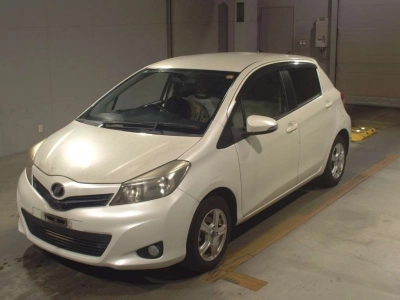 TOYOTA VITZ