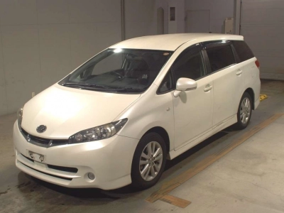 TOYOTA WISH