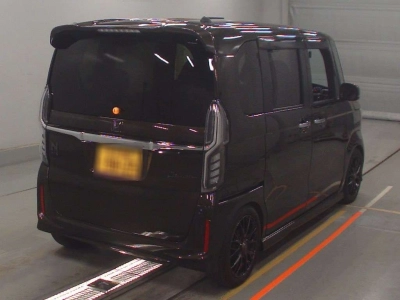 HONDA N BOX CUSTOM
