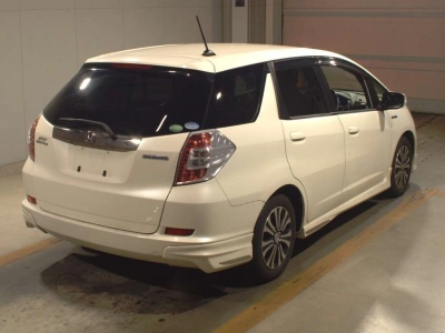 HONDA FIT SHUTTLE HYBRID