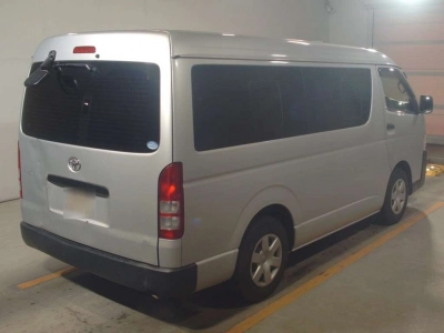 TOYOTA HIACE WAGON