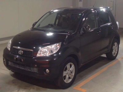 TOYOTA RUSH