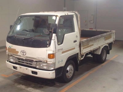 TOYOTA DYNA TRUCK