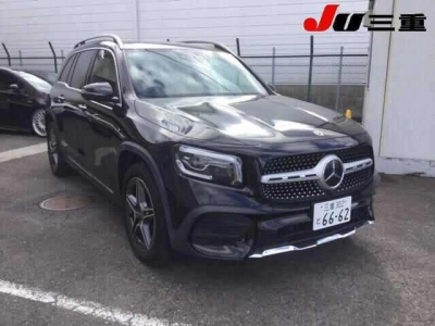 MERCEDES BENZ GLB