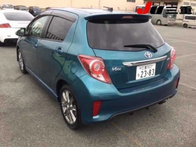 TOYOTA VITZ