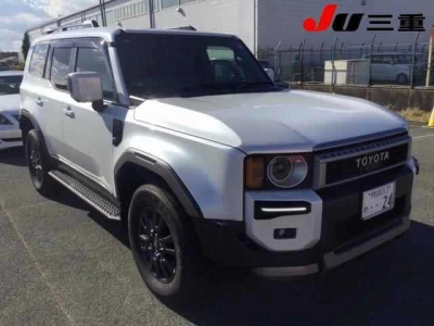 TOYOTA LAND CRUISER