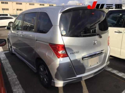 HONDA FREED