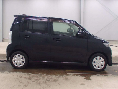 SUZUKI WAGON R STINGRAY