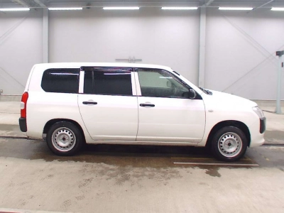 TOYOTA SUCCEED WAGON