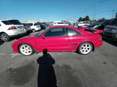 TOYOTA MR2