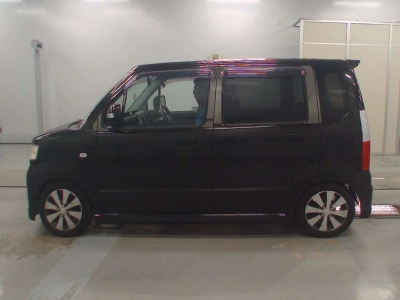SUZUKI WAGON R STINGRAY