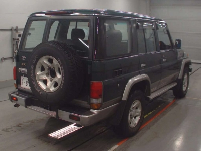 TOYOTA LAND CRUISER 70