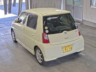DAIHATSU ESSE