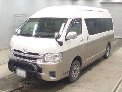 TOYOTA HIACE WAGON