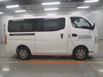 NISSAN NV350 CARAVAN