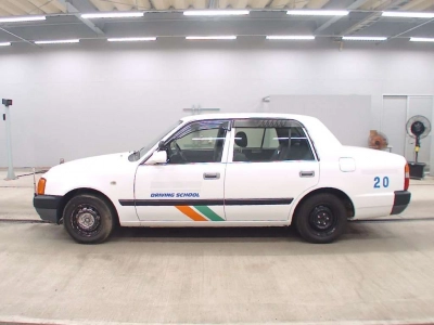 TOYOTA CROWN COMFORT