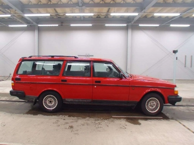 VOLVO 240 WAGON