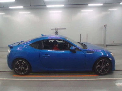 SUBARU BRZ