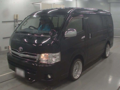 TOYOTA HIACE WAGON