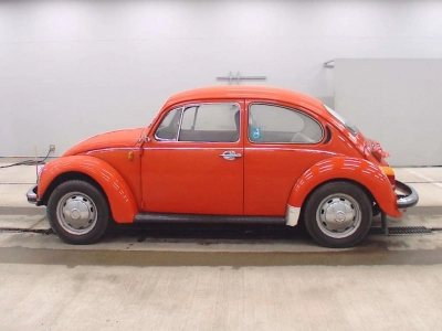 VOLKSWAGEN BEETLE