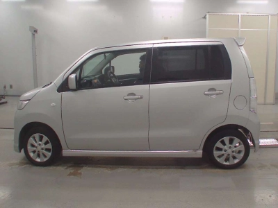 SUZUKI WAGON R STINGRAY
