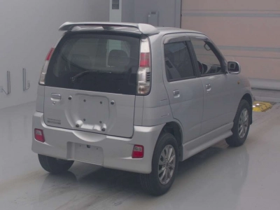 DAIHATSU TERIOS KID