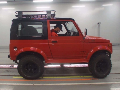 SUZUKI JIMNY SIERRA
