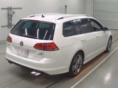 VOLKSWAGEN GOLF VARIANT