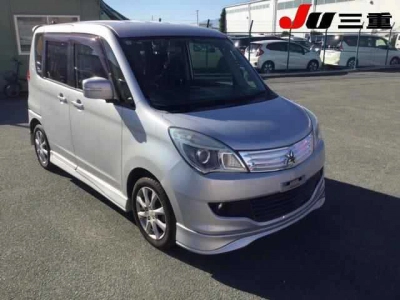 MITSUBISHI DELICA D:2