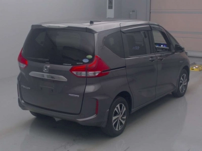 HONDA FREED + HYBRID