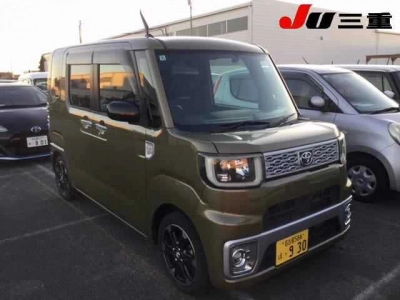 TOYOTA PIXIS MEGA