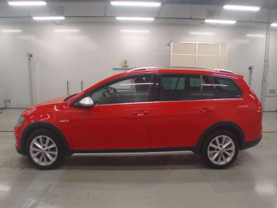 VOLKSWAGEN GOLF ALLTRACK