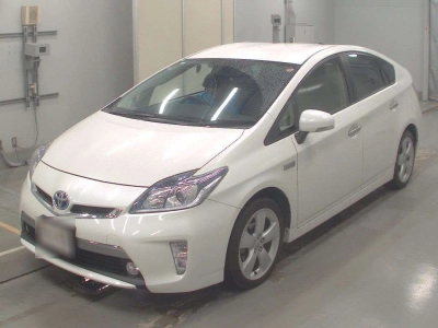 TOYOTA PRIUS PHV