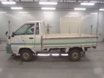 TOYOTA LITE ACE TRUCK