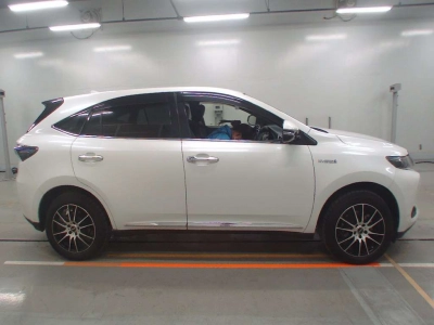 TOYOTA HARRIER HYBRID