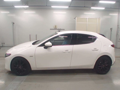 MAZDA MAZDA3 FASTBACK